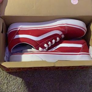 old skool red vans size 4.0y
